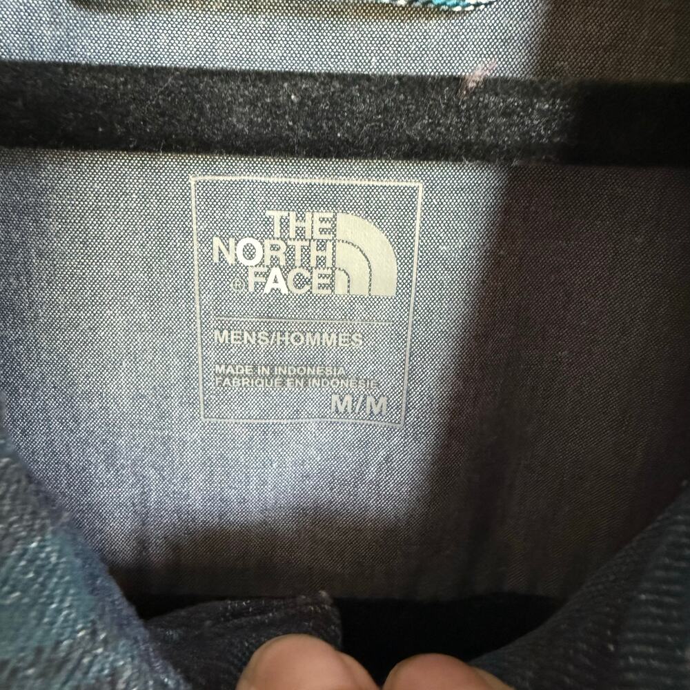 The North Face Mens Shirt Sz M Blue Burgundy Plaid Long Sleeve‎ Button Up - Picture 6 of 6